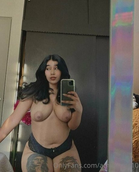 Nacktes geleaktes OnlyFans-Foto von Amywinos