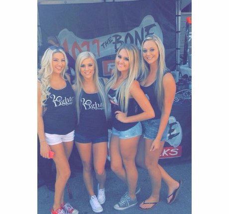 Amber Beiarski OnlyFansリークヌード写真