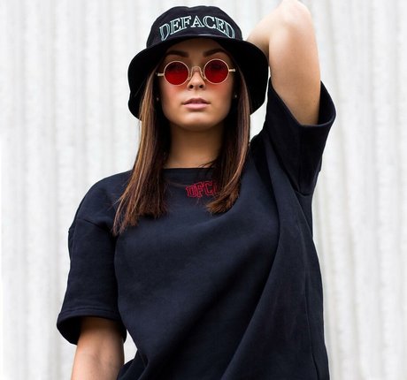 Naken lekkede OnlyFans-bilde av Logan Fabbro