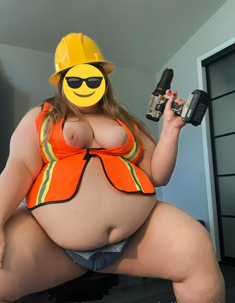 Naken läckt OnlyFans-bild av Kellybellybbw