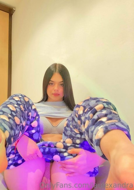Foto di nudo di fuga di OnlyFans di Laulexandra