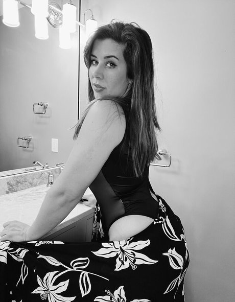 Nahá fotka uniklých OnlyFans od Elspeth