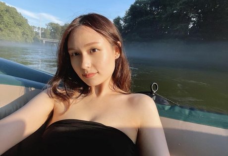 Naken läckt OnlyFans-bild av Kangseyo