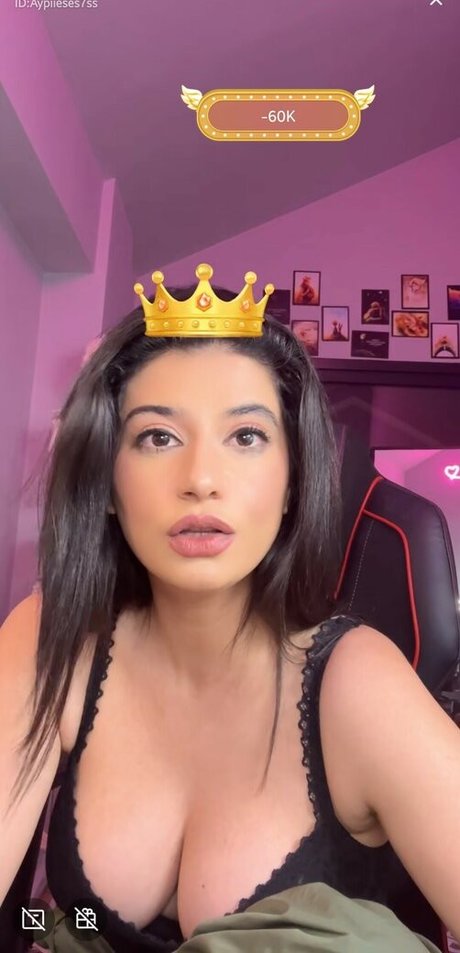 Naakte gelekte OnlyFans-foto van Ayparssss