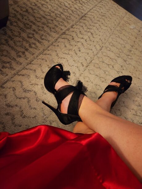 Alasti lekkinud OnlyFans-i pilt Four Eyed Cutie