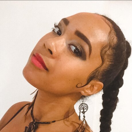 Ari Calypso OnlyFansリークヌード写真