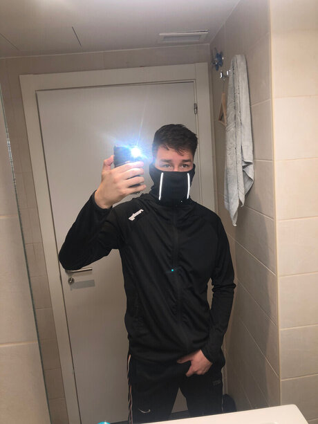 Naken läckt OnlyFans-bild av Dylan