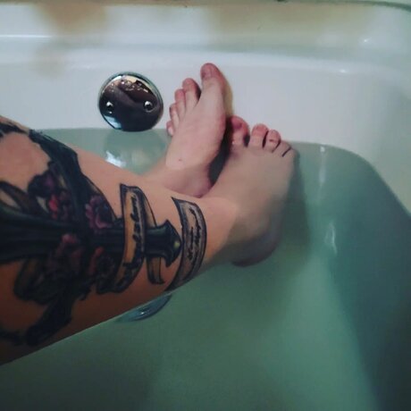 Hannah Belle naked leaks OnlyFans pic