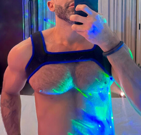 Naken lekkede OnlyFans-bilde av Hung Lad