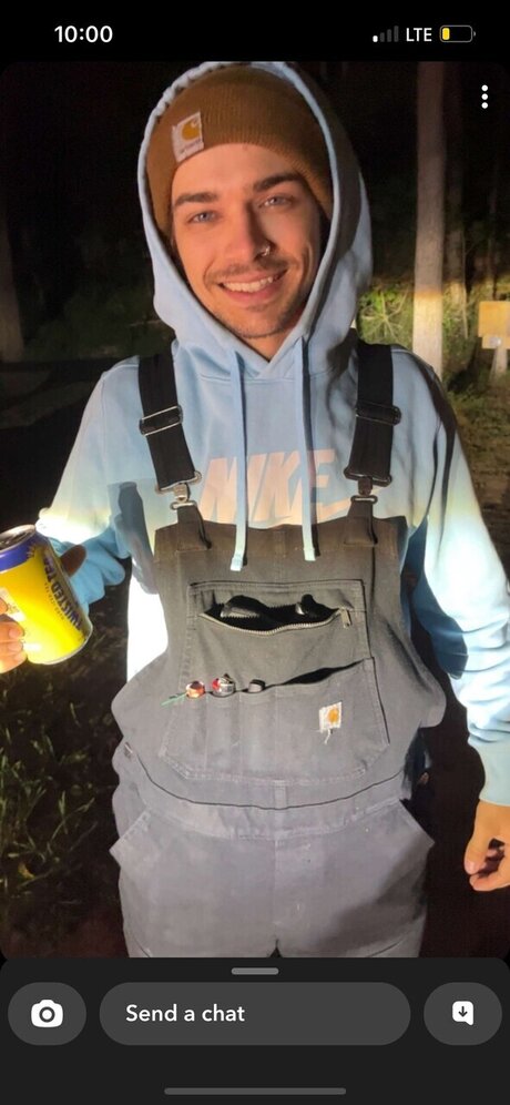 Naken läckt OnlyFans-bild av Gage Henry