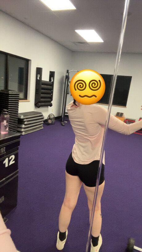 Photo nue de fuite OnlyFans de Sisi