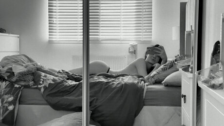 Nahá fotka uniklých OnlyFans od Caitlin Rose