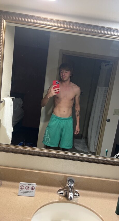 Foto di nudo di fuga di OnlyFans di Bigdickdaddy