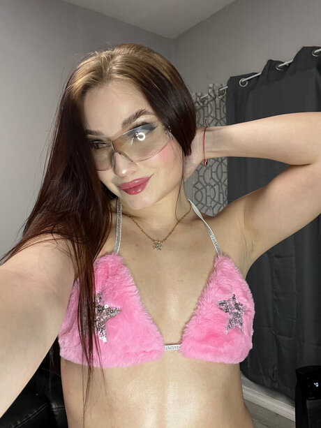 Naken läckt OnlyFans-bild av Gilliam