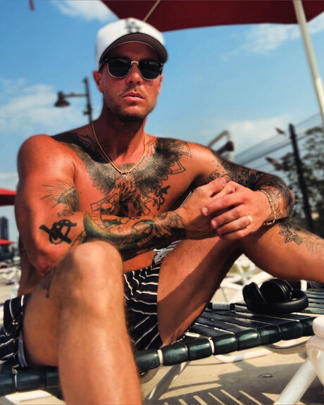 Photo nue de fuite OnlyFans de X