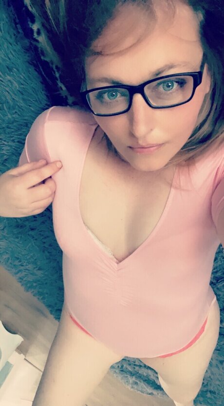 Alasti lekkinud OnlyFans-i pilt Mel