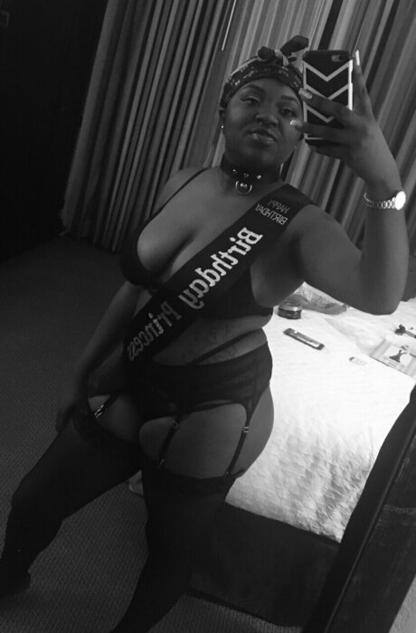 Naken lekkede OnlyFans-bilde av Sugar Melts