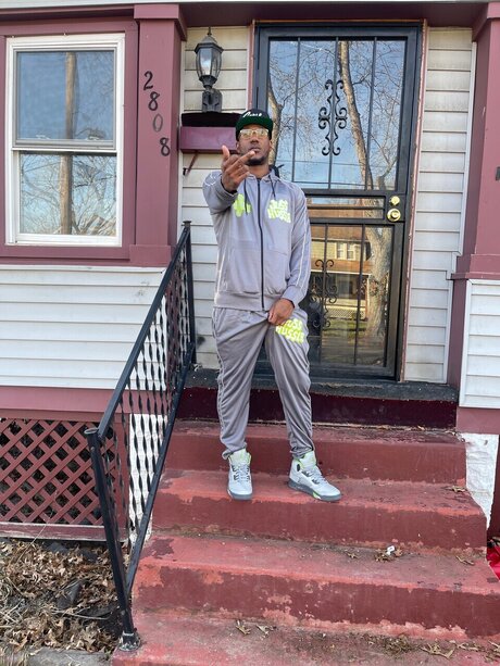 Alasti lekkinud OnlyFans-i pilt Jusshussle330