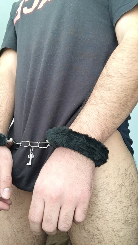 Naakte gelekte OnlyFans-foto van Sanpablo