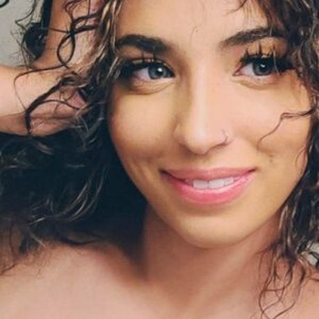 Nahá fotka uniklých OnlyFans od Misselektra666