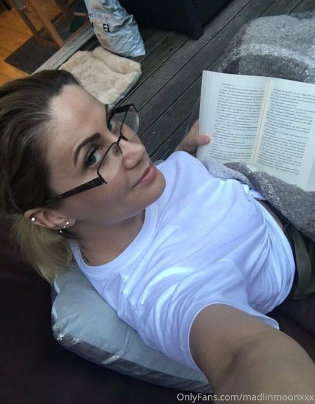 OnlyFans-model Madlinmoonxxx