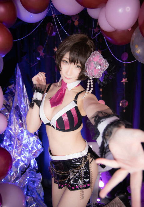 Naakte gelekte OnlyFans-foto van Atsuki