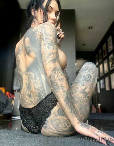 Nahá fotka uniklých OnlyFans od Bee Phillips