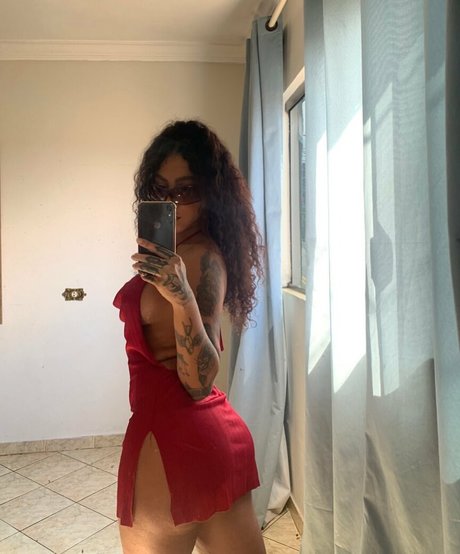 OnlyFans-model Dosanjos