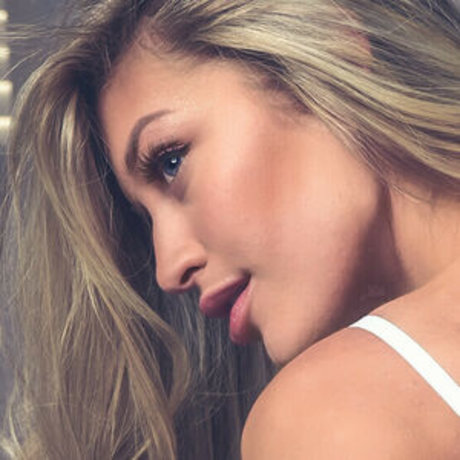 Alasti lekkinud OnlyFans-i pilt Raygan Marie