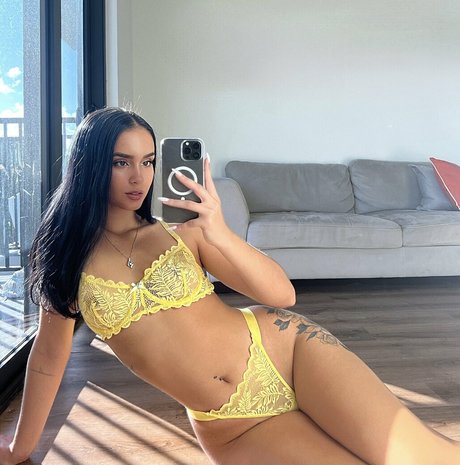 Naken lekkede OnlyFans-bilde av Yourfavcubana