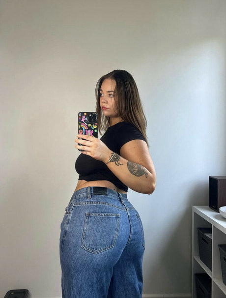 Naken lekkede OnlyFans-bilde av Ceebaby222