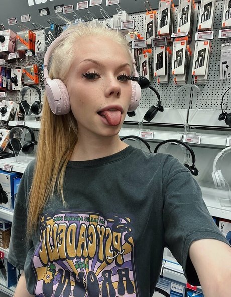 Sonyaplush OnlyFansリークヌード写真