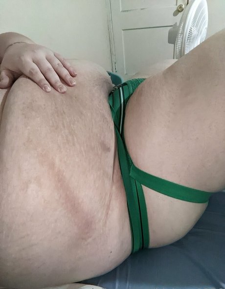 Naken lekkede OnlyFans-bilde av Bigbear1226