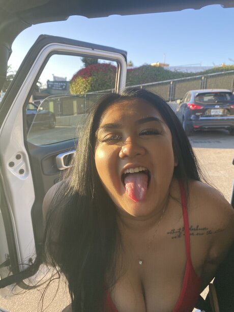 Photo nue de fuite OnlyFans de Tasteofmalinaaa