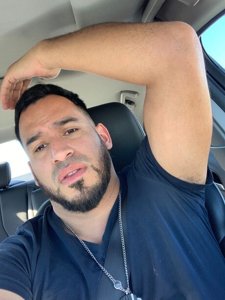 Foto di nudo di fuga di OnlyFans di Mauricio