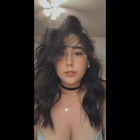 Alasti lekkinud OnlyFans-i pilt Becca