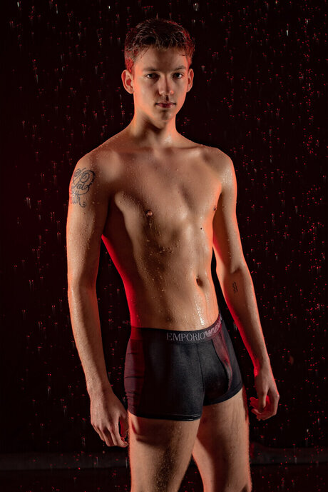 Naken lekkede OnlyFans-bilde av Liam   