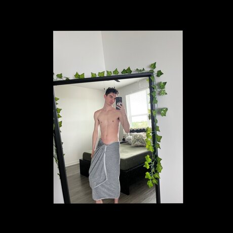 Foto di nudo di fuga di OnlyFans di Colton Brooks