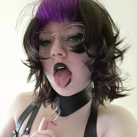 Обнаженная фотография утечки OnlyFans от Sylvie Angel