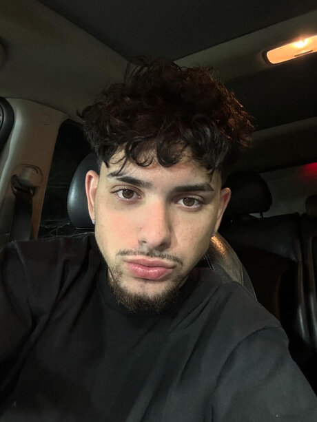 Nacktes geleaktes OnlyFans-Foto von Chris