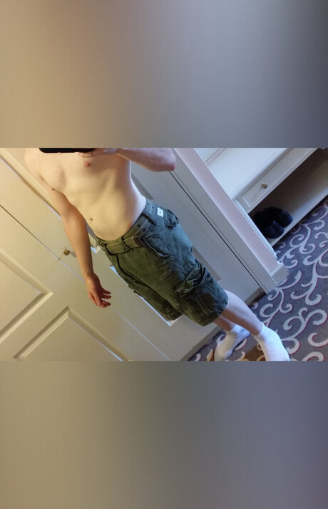 Nahá fotka uniklých OnlyFans od Gay Adventurer