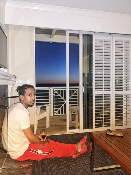 Naakte gelekte OnlyFans-foto van Trap Lotto Tlf