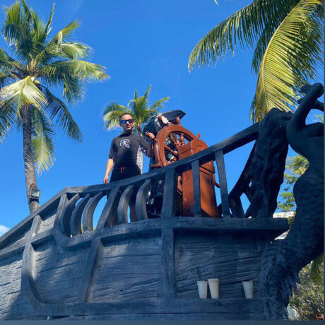 Alasti lekkinud OnlyFans-i pilt Yair