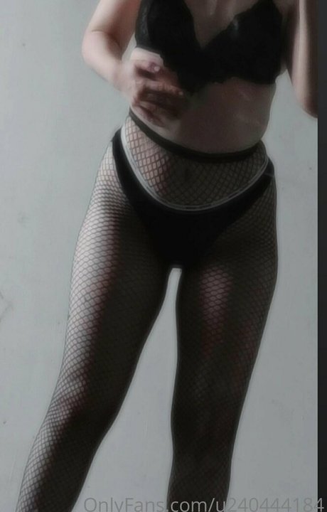 Foto di nudo di fuga di OnlyFans di Nelly Mendez