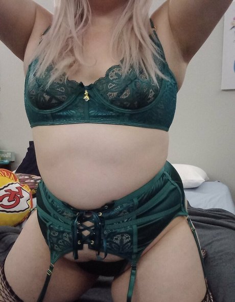 Nahá fotka uniklých OnlyFans od Xoharleyrayxo