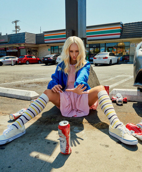 Nacktes geleaktes OnlyFans-Foto von Juno Temple