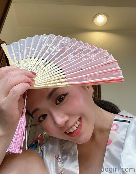 Alasti lekkinud OnlyFans-i pilt Shodo Girl