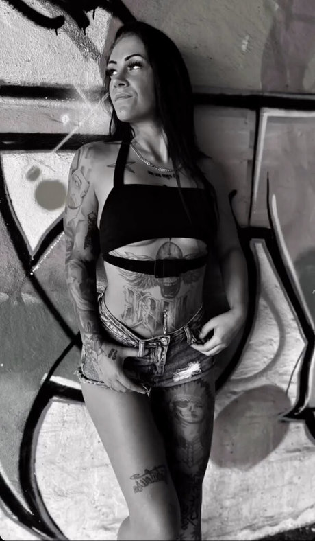 Обнаженная фотография утечки OnlyFans от Sunnyblack1312