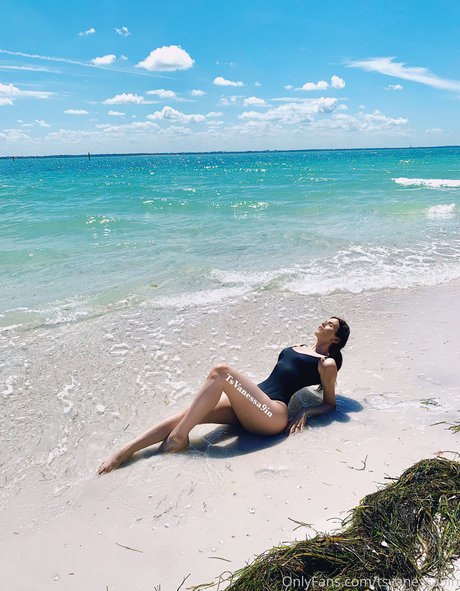 Alasti lekkinud OnlyFans-i pilt Ts Vanessa9in