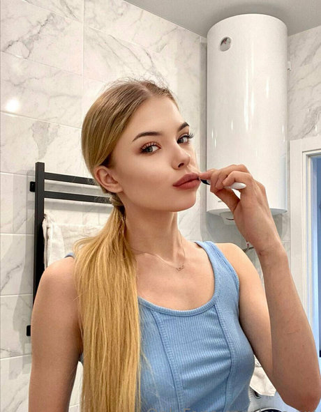 Naken lekkede OnlyFans-bilde av Evaxx